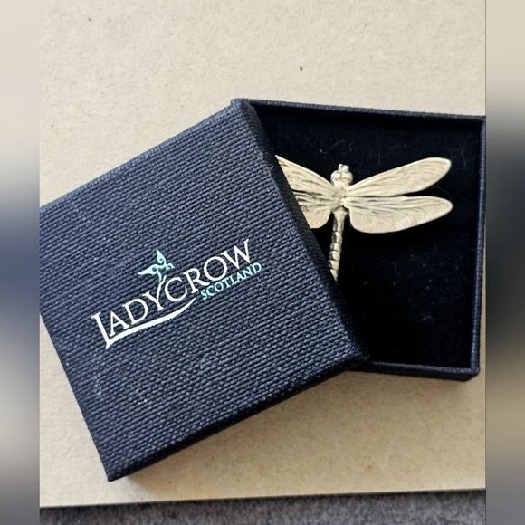 ladycrow Scotland Jewelry - Beautiful dragonfly brooch